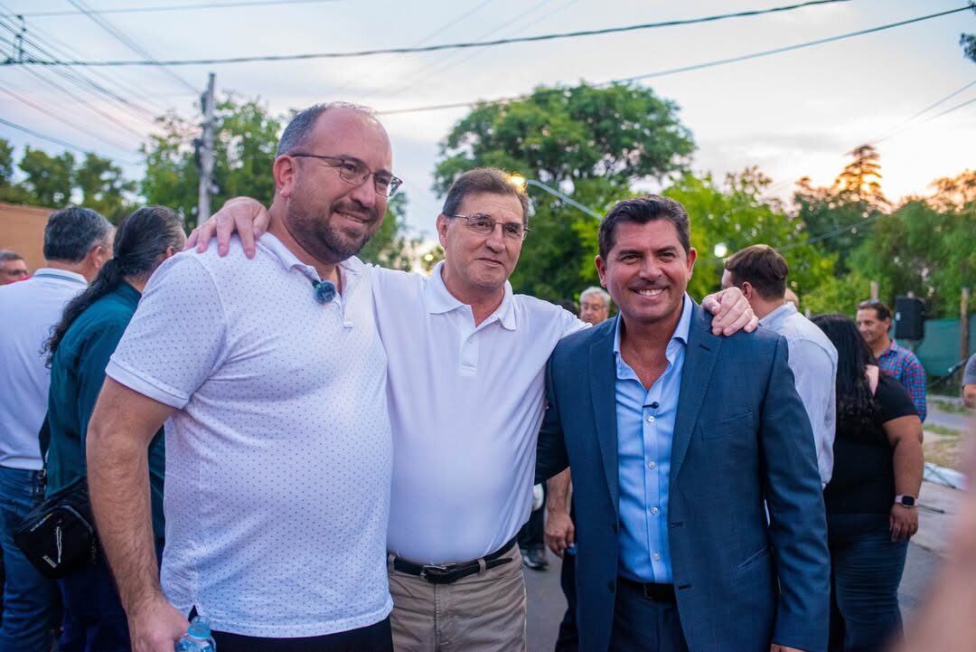 SaveClip.App_641093712_1352434956918986_1285630994073695239_n