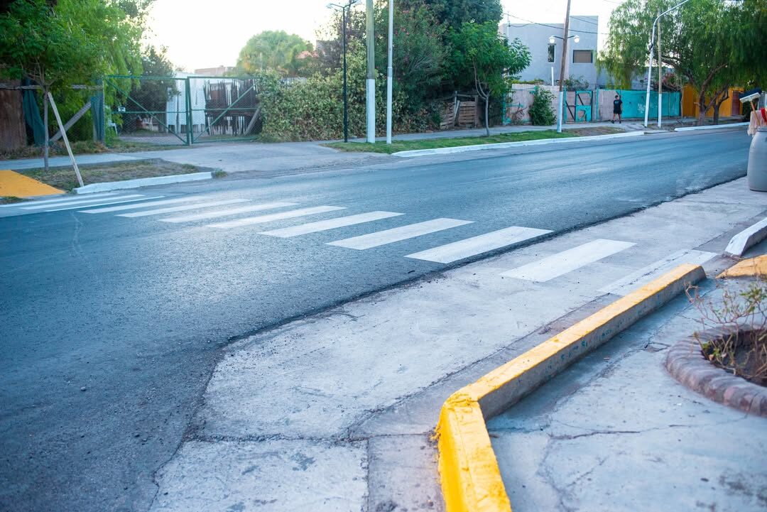 SaveClip.App_642404004_1352434946918987_2209612108430680082_n