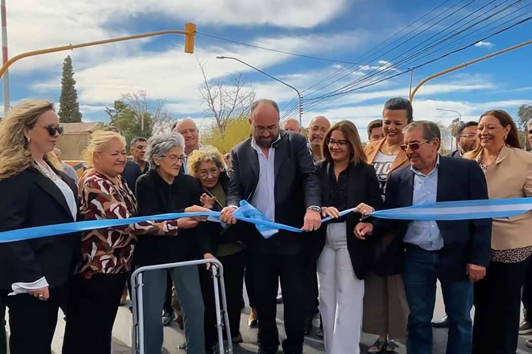 Inauguramos 6.950 m² de nuevo pavimento en calle Reconquista